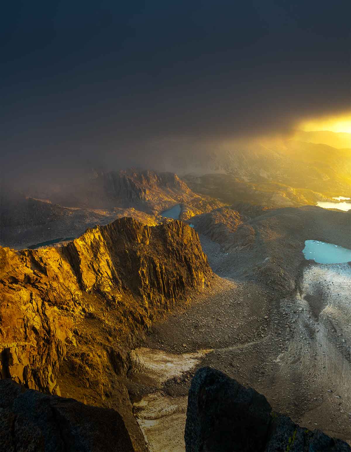The Palisade Glacier and Big Pine Lakes from Starlight summit